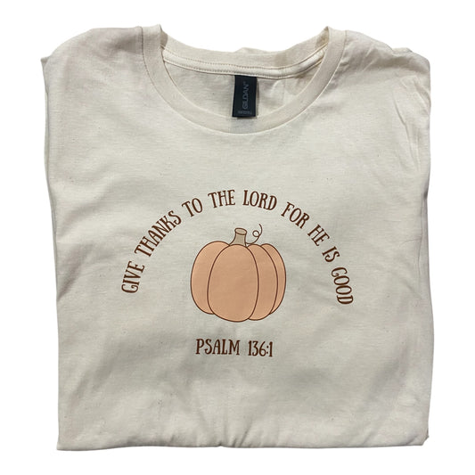 Psalm 136:1 pumpkin - T-shirt